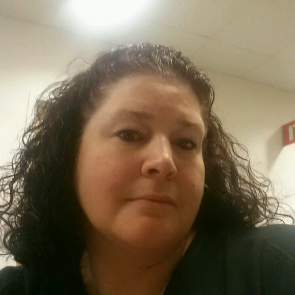 Meet your Posher, Suzette - Picture 1 of 1